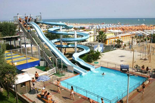 Hotel Lady ريميني المظهر الخارجي الصورة